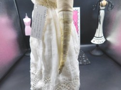 china head beige dress arm b